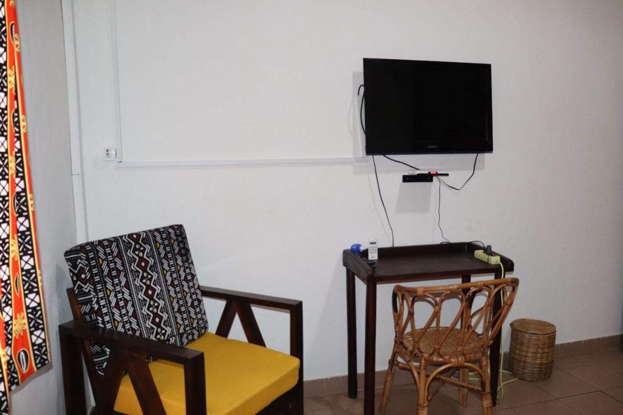 Hotel Fiiaa Yaoundé Esterno foto