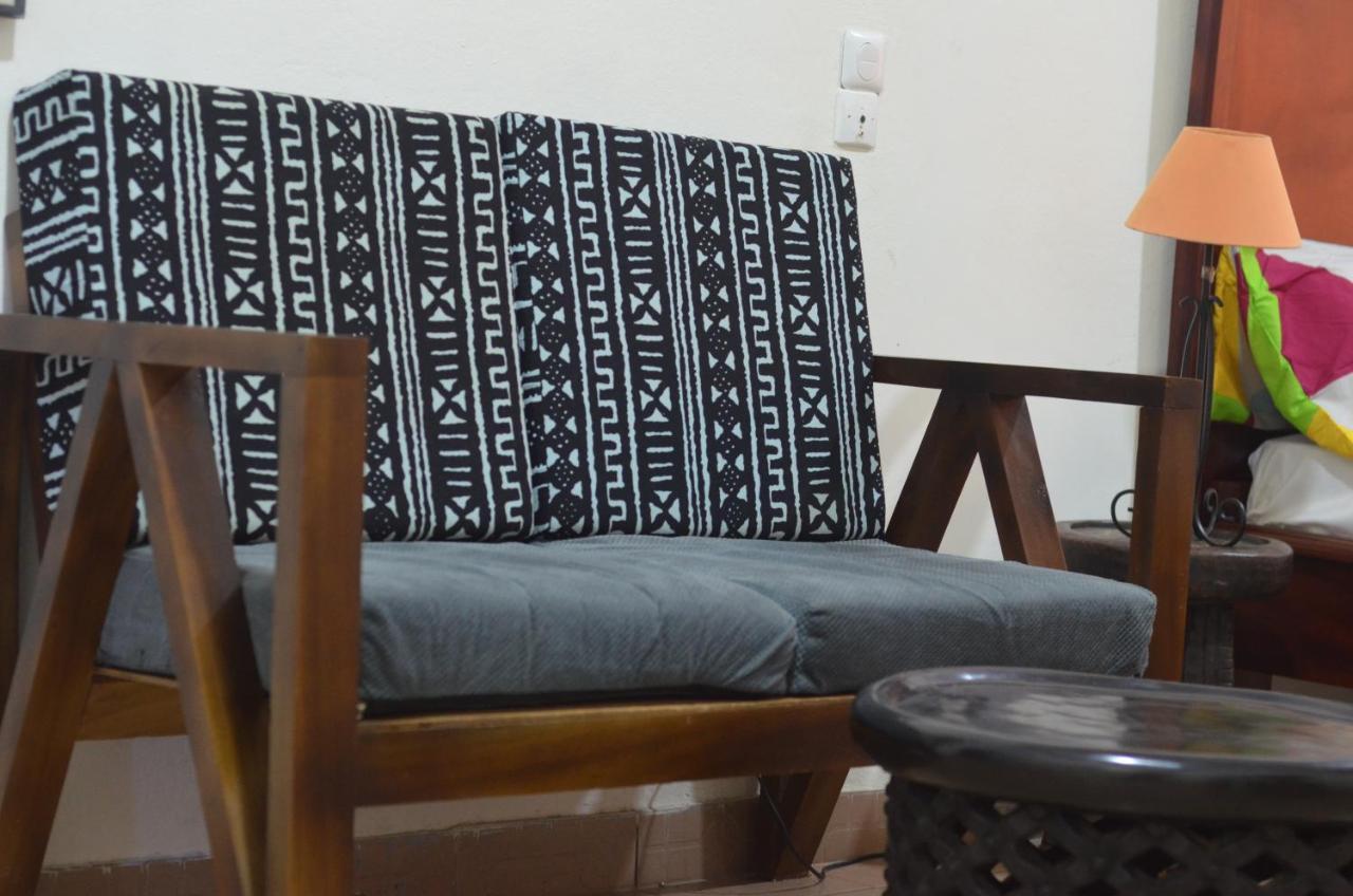 Hotel Fiiaa Yaoundé Esterno foto