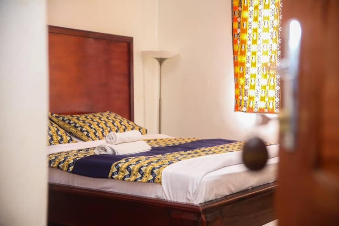 Hotel Fiiaa Yaoundé Esterno foto