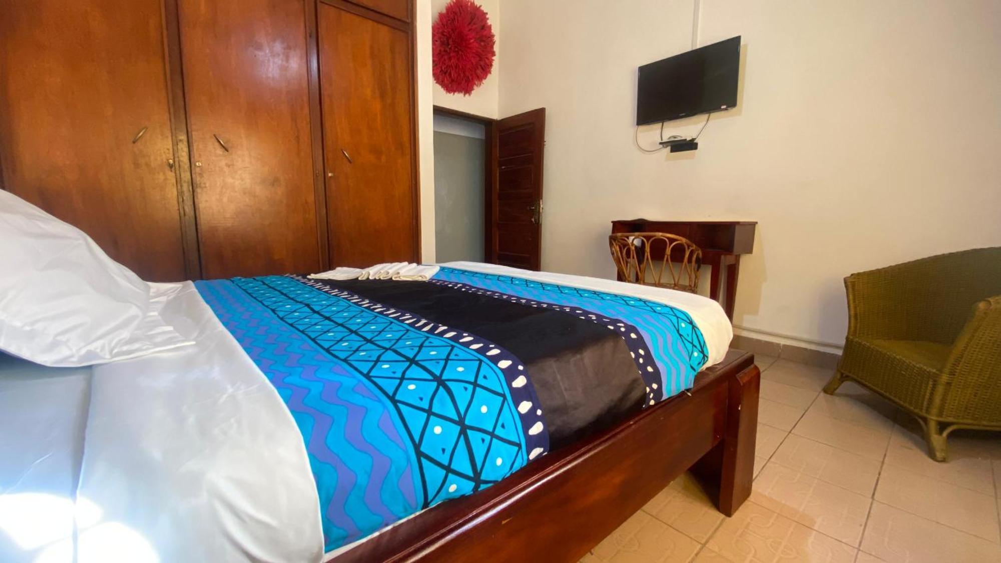 Hotel Fiiaa Yaoundé Esterno foto