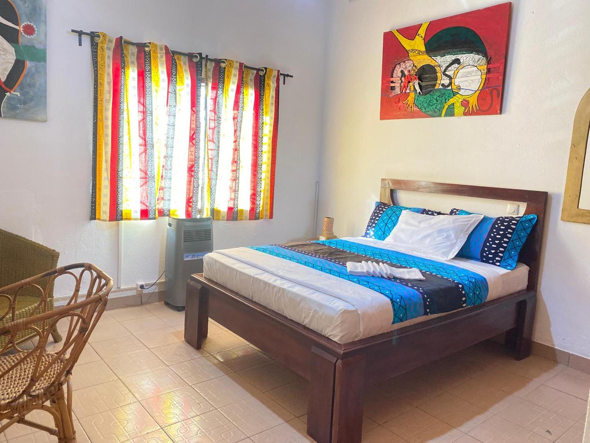 Hotel Fiiaa Yaoundé Esterno foto