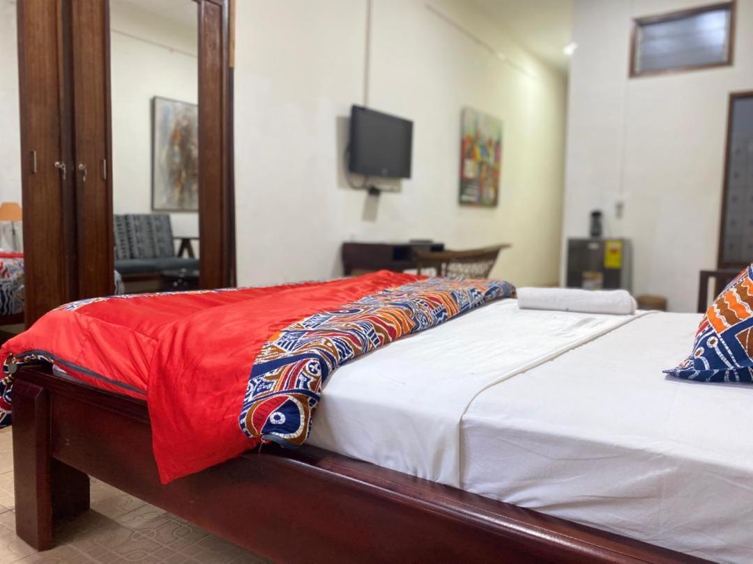 Hotel Fiiaa Yaoundé Esterno foto