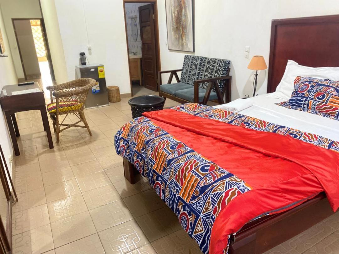Hotel Fiiaa Yaoundé Esterno foto
