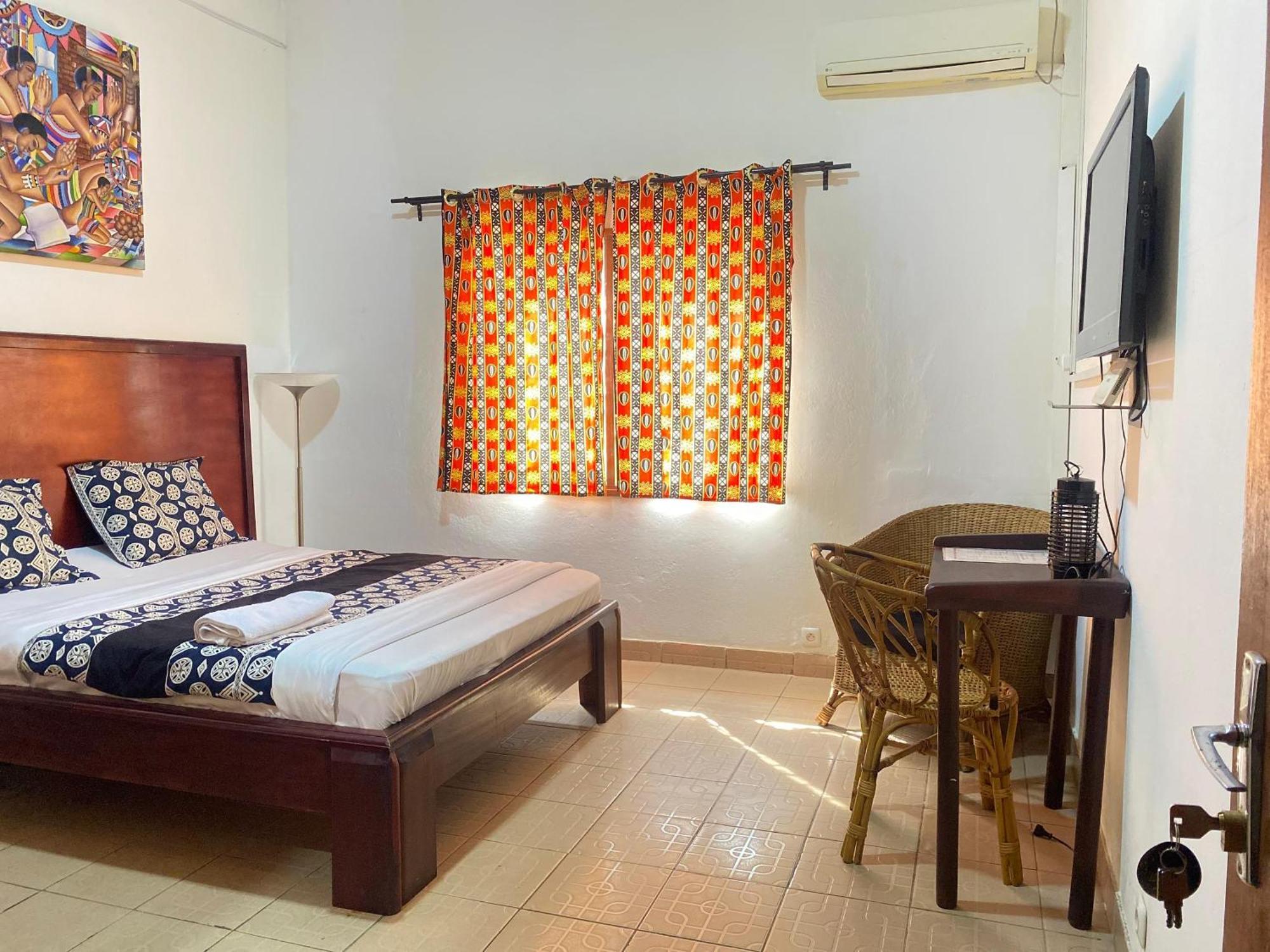 Hotel Fiiaa Yaoundé Esterno foto