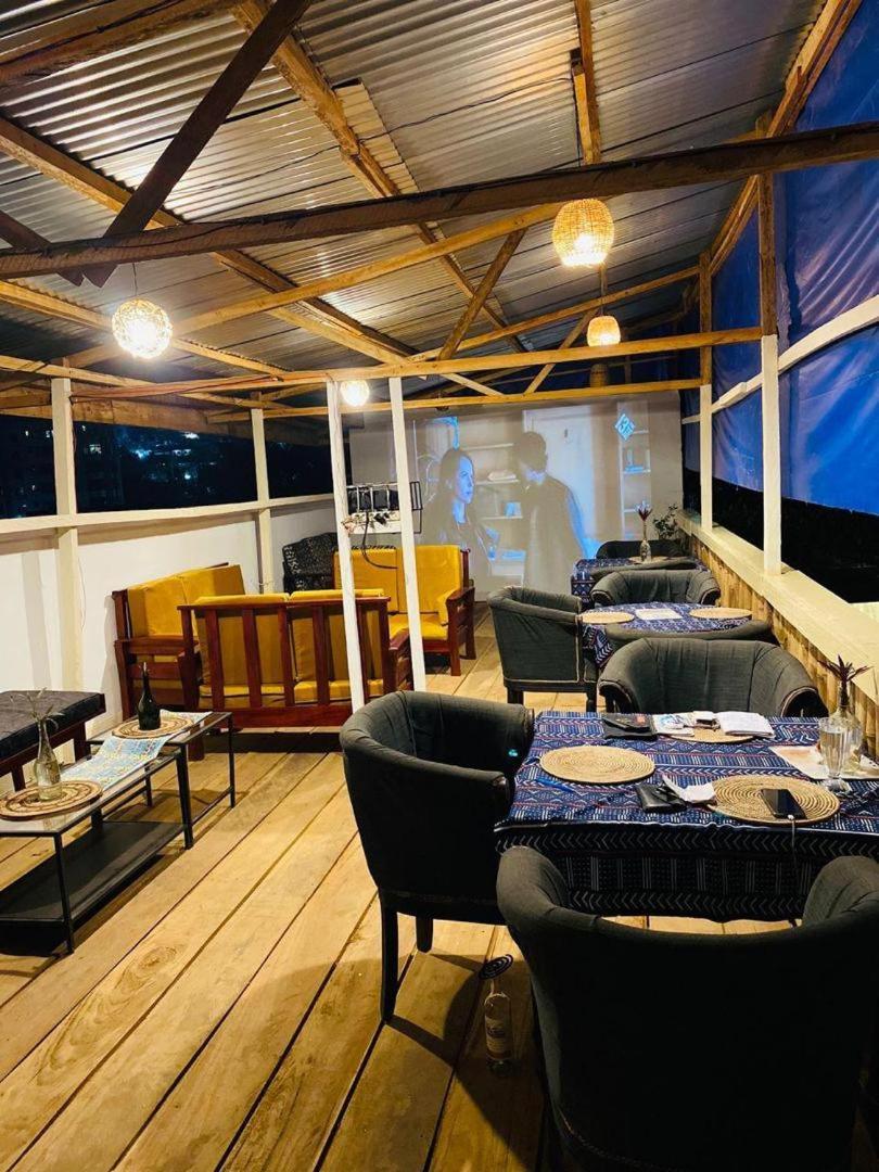 Hotel Fiiaa Yaoundé Esterno foto